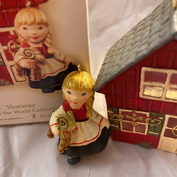 Hallmark Ornament - Norway - Picture 2 of 3